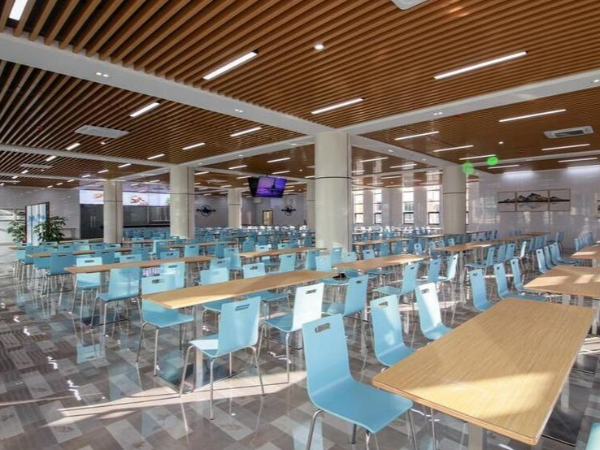 食堂智能監(jiān)控走進校園，為學(xué)生健康飲食提供保障