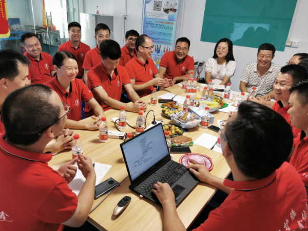 陜西鑫安安防參加牛商爭(zhēng)霸賽業(yè)績(jī)沖刺會(huì)議:乘風(fēng)破浪，勇往直前